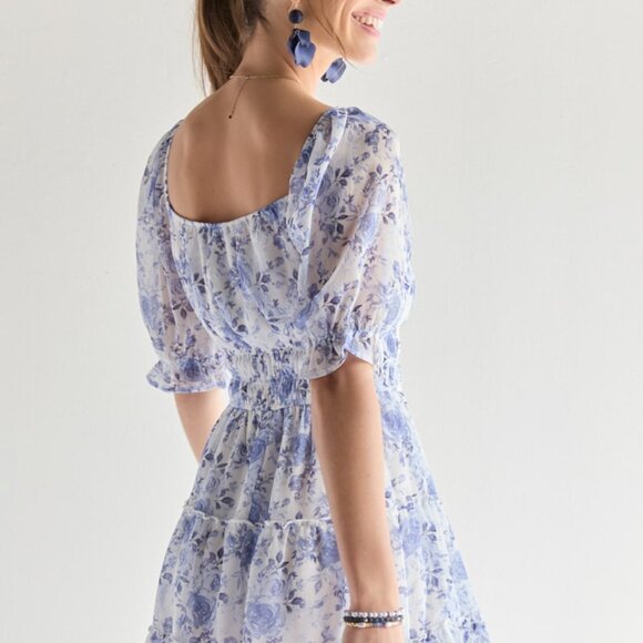 New Francesca's Wenona Blue & White Floral Chiffon Puff Sleeve Dress sz L - Picture 4 of 8
